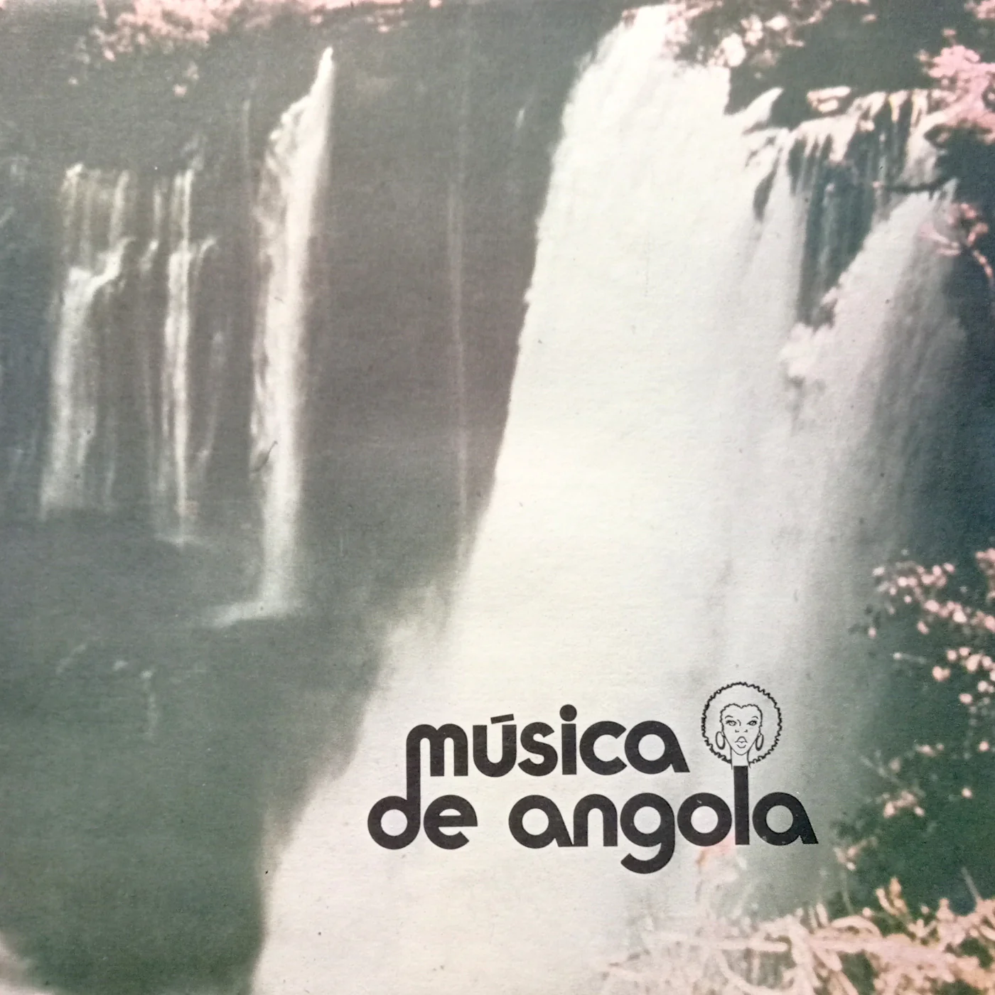 Kinzadi Mulogi / Escarapácio